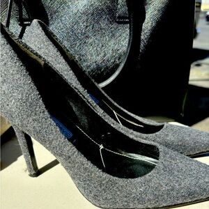 Great Condition! Charles David Heel 7.5